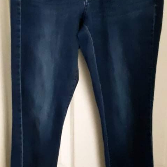 Women's skinny jeans size 8 from universal thread - Picture 4 of 10